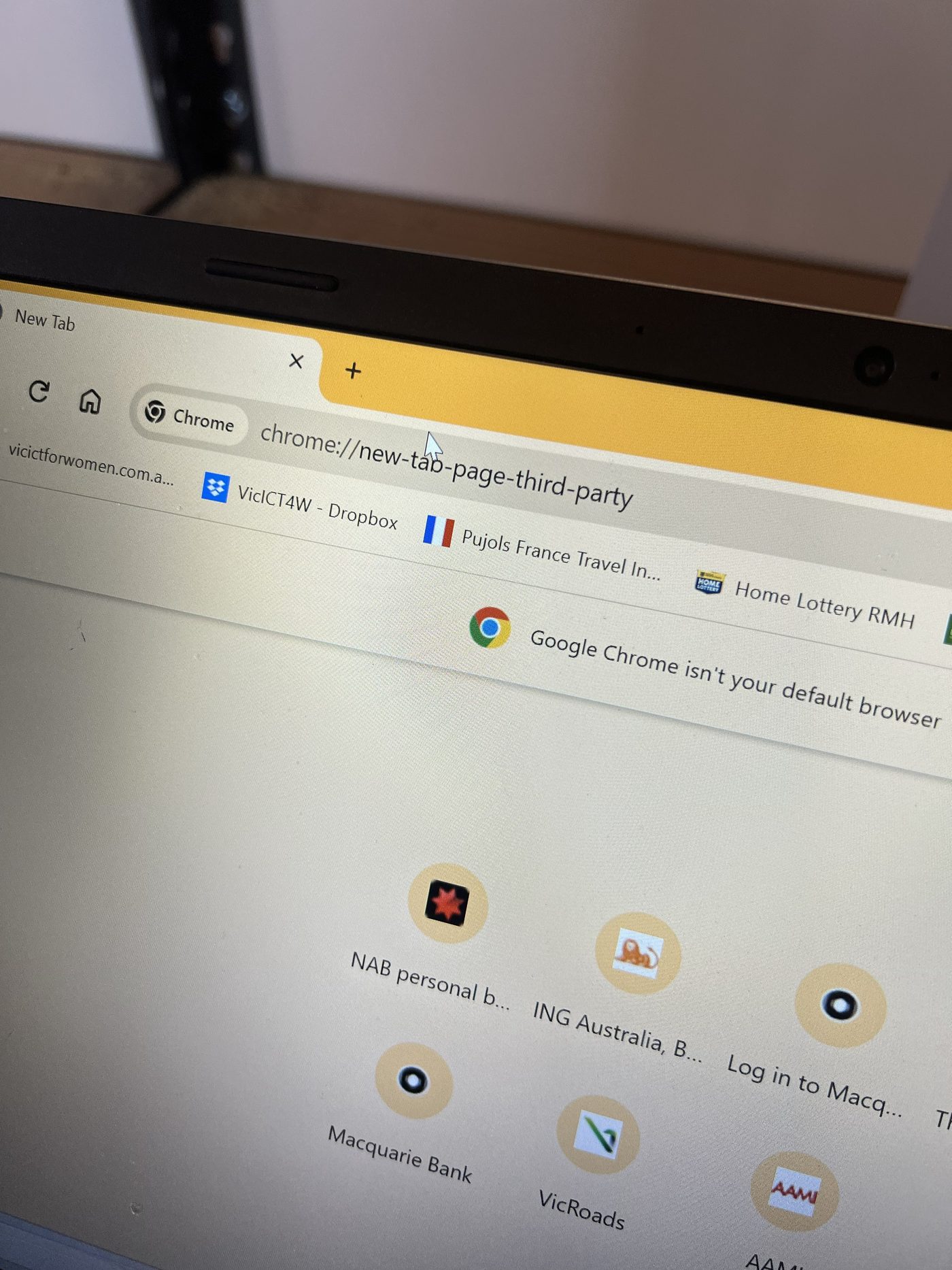 Chrome showing unusual third party new tab behaviour